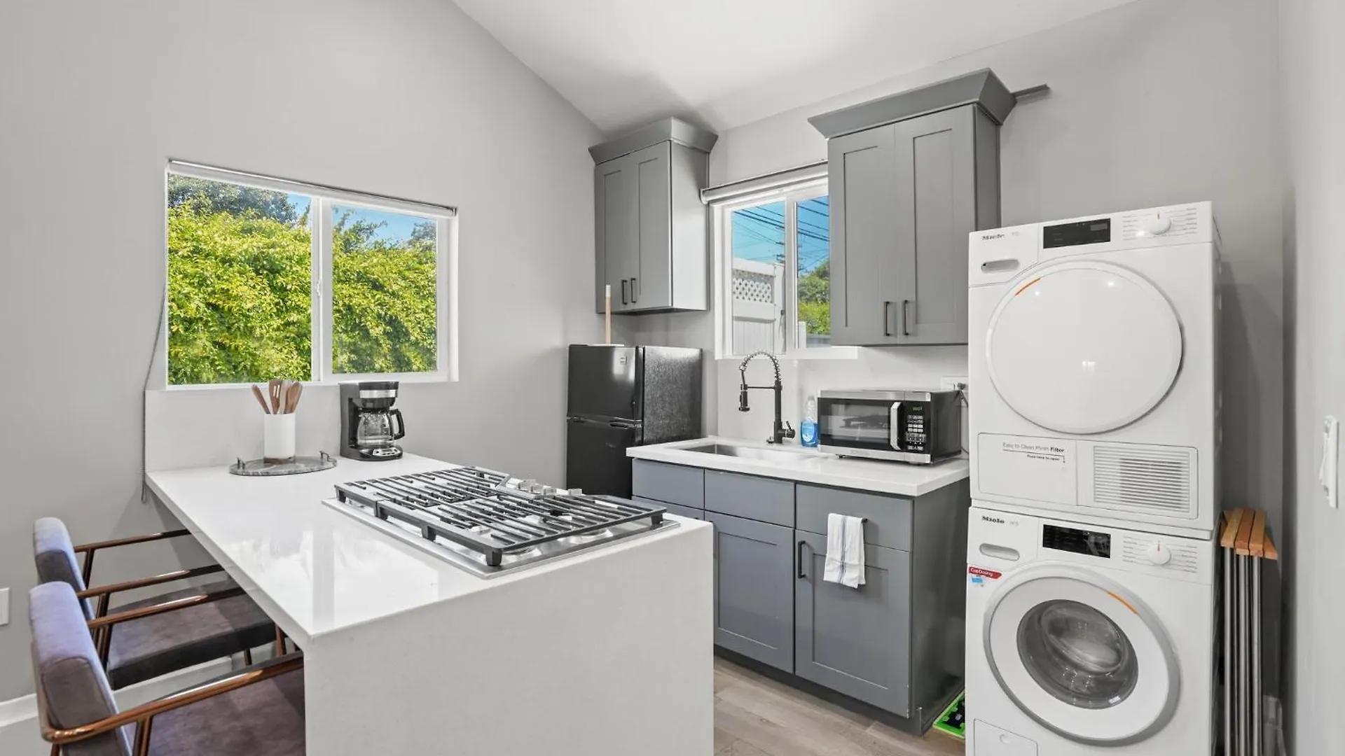Dom wakacyjny New Modern Cozy Guest House, Parking, Pet Friendly In Mar Vista! Los Angeles Stany Zjednoczone Ameryki